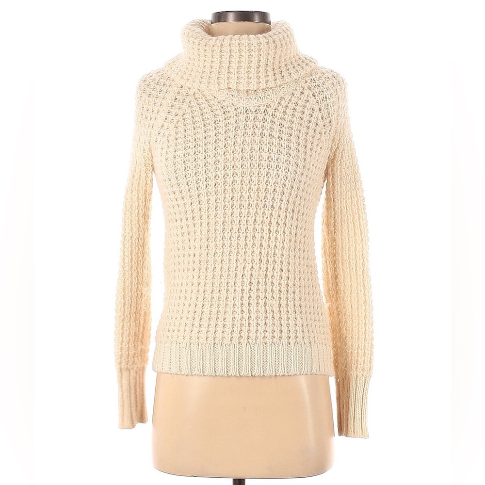 GAP Textured Cream Turtleneck Sweater
